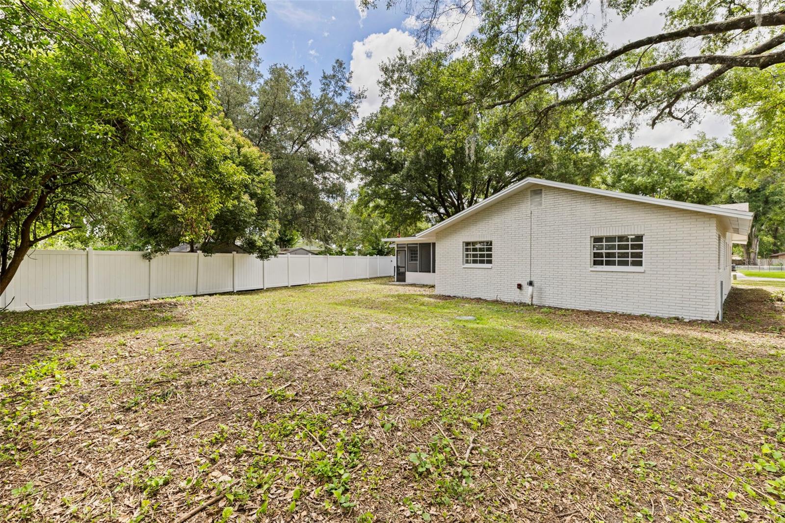 3651 GREATWOOD CT — photo 34