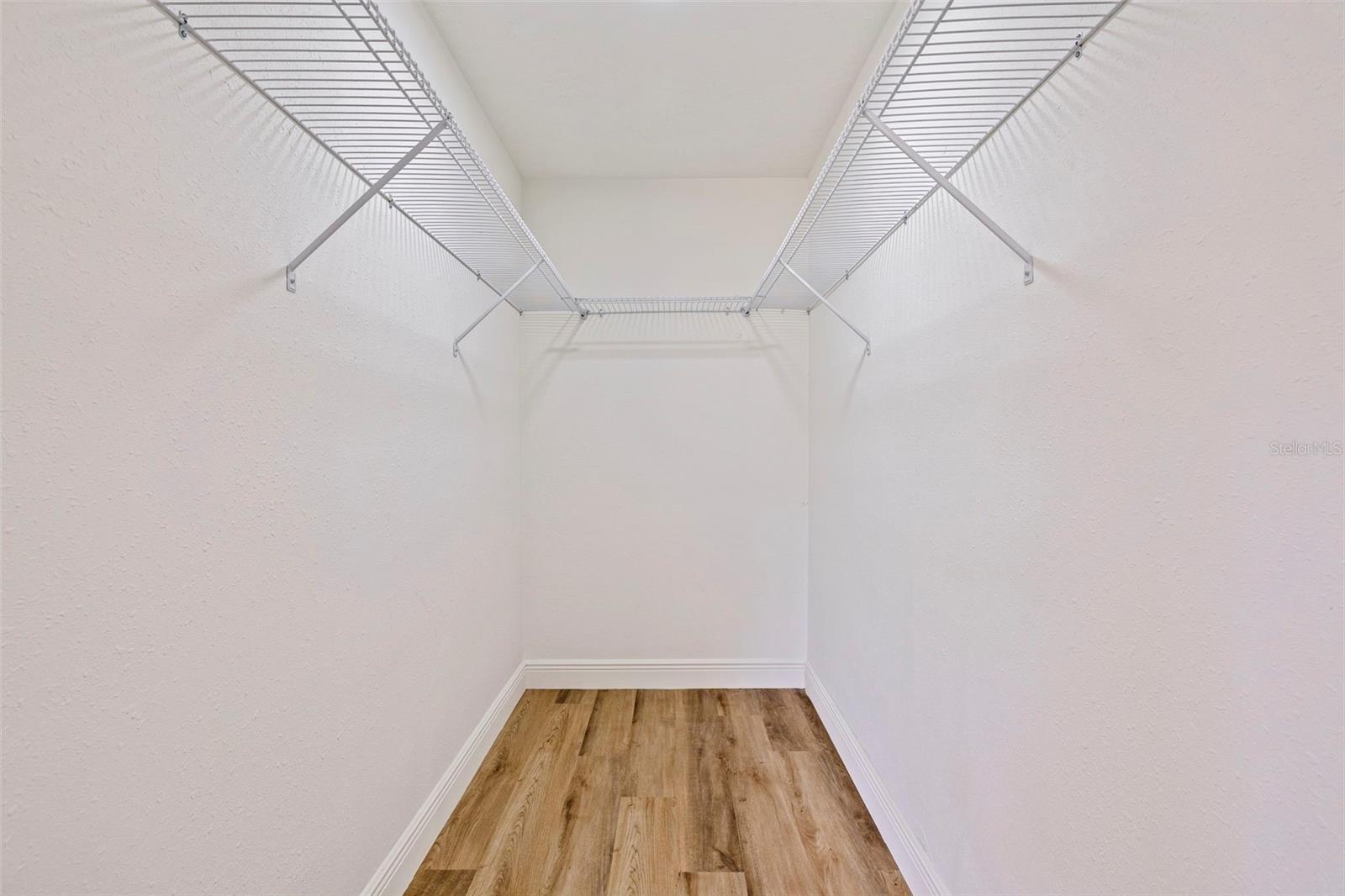 3651 GREATWOOD CT — photo 23