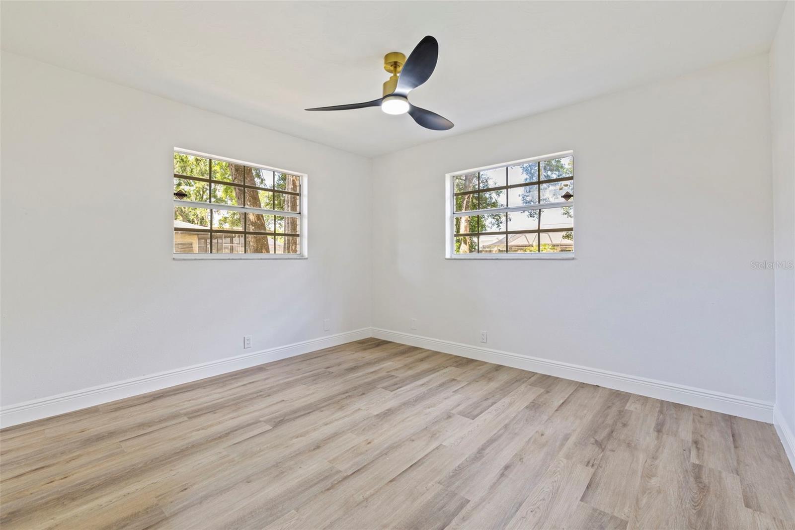 3651 GREATWOOD CT — photo 24