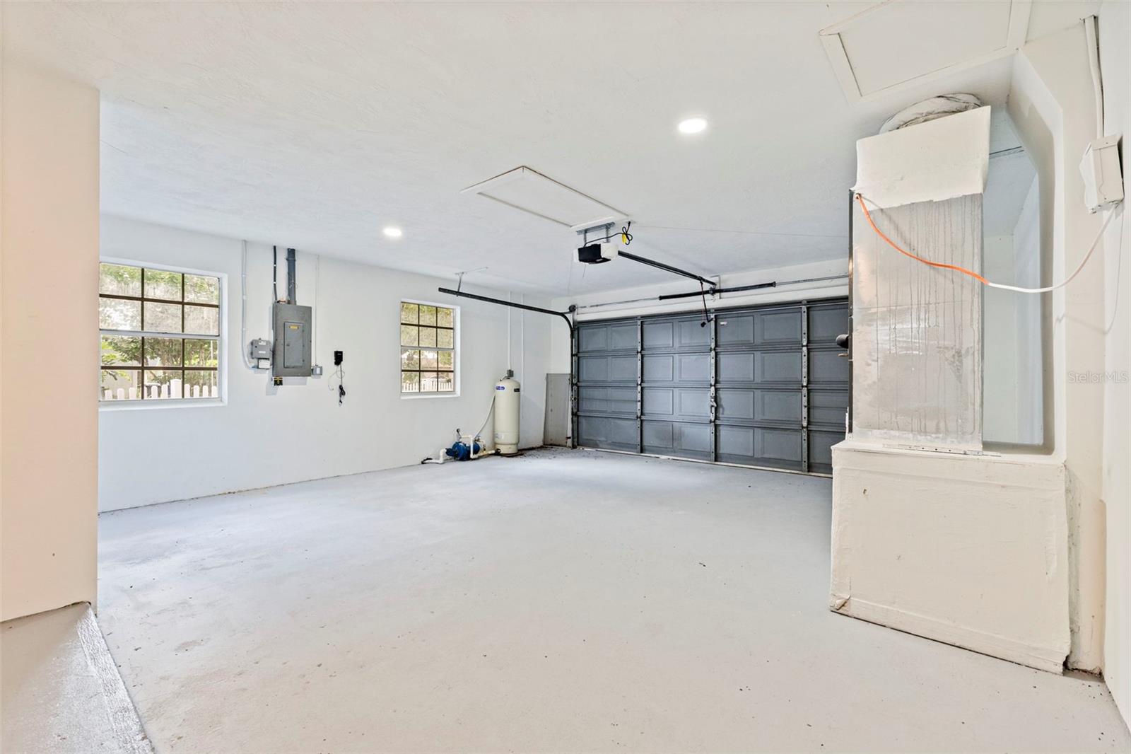 3651 GREATWOOD CT — photo 31