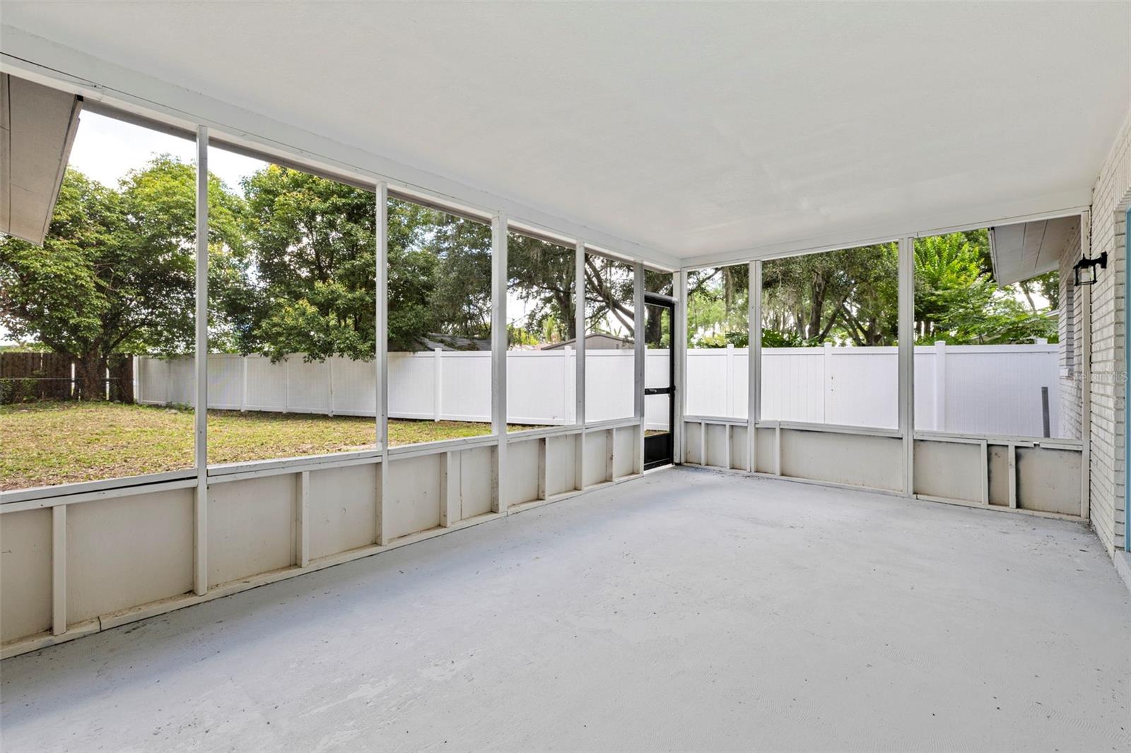 3651 GREATWOOD CT — photo 29
