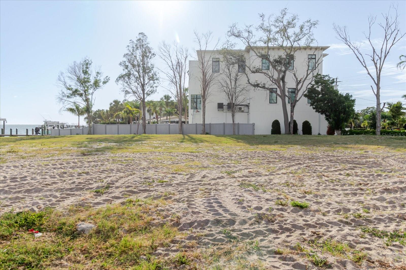 5102 W LONGFELLOW AVE — photo 23