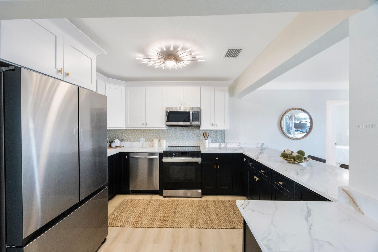 280 41ST AVE — photo 13