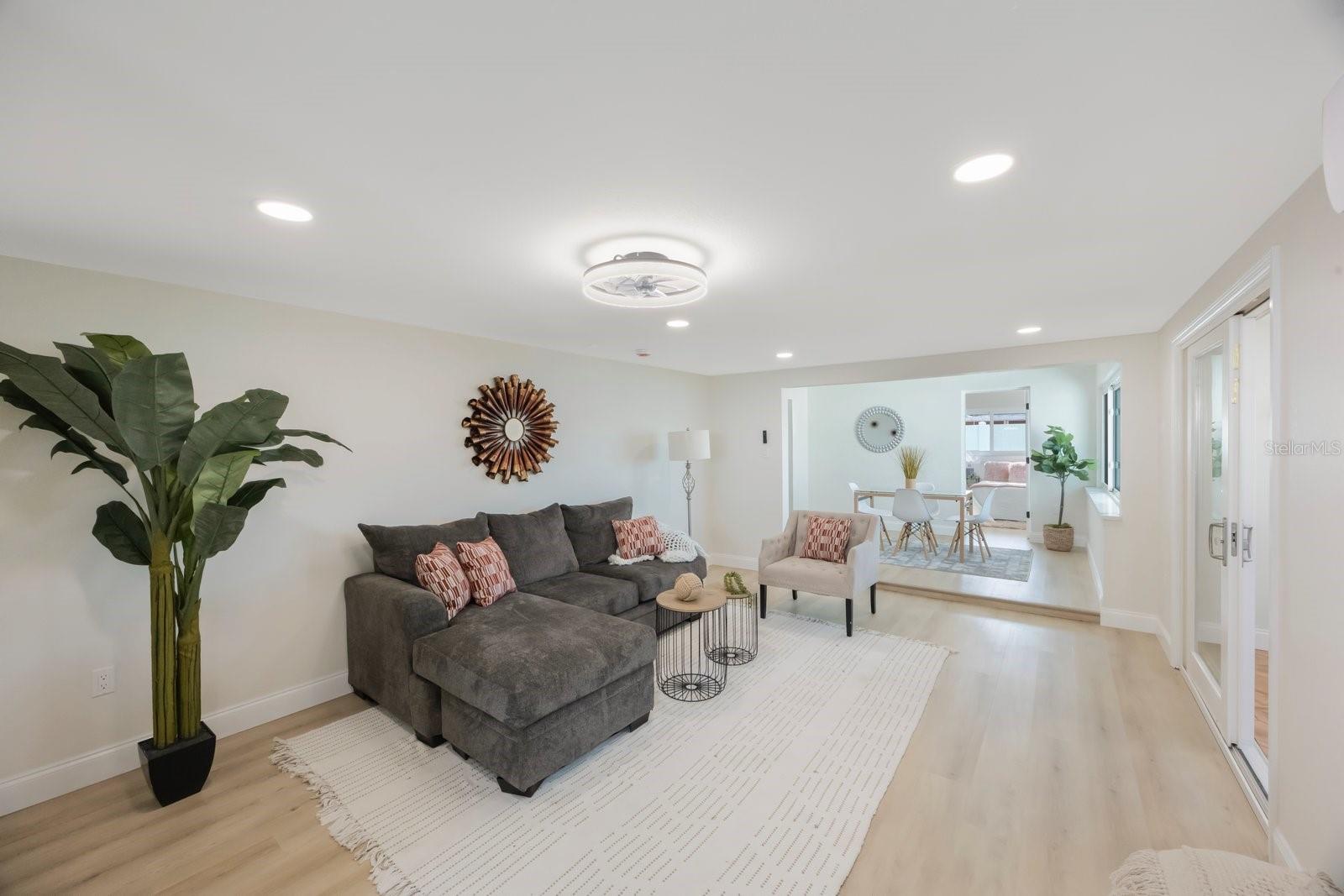 280 41ST AVE — photo 16