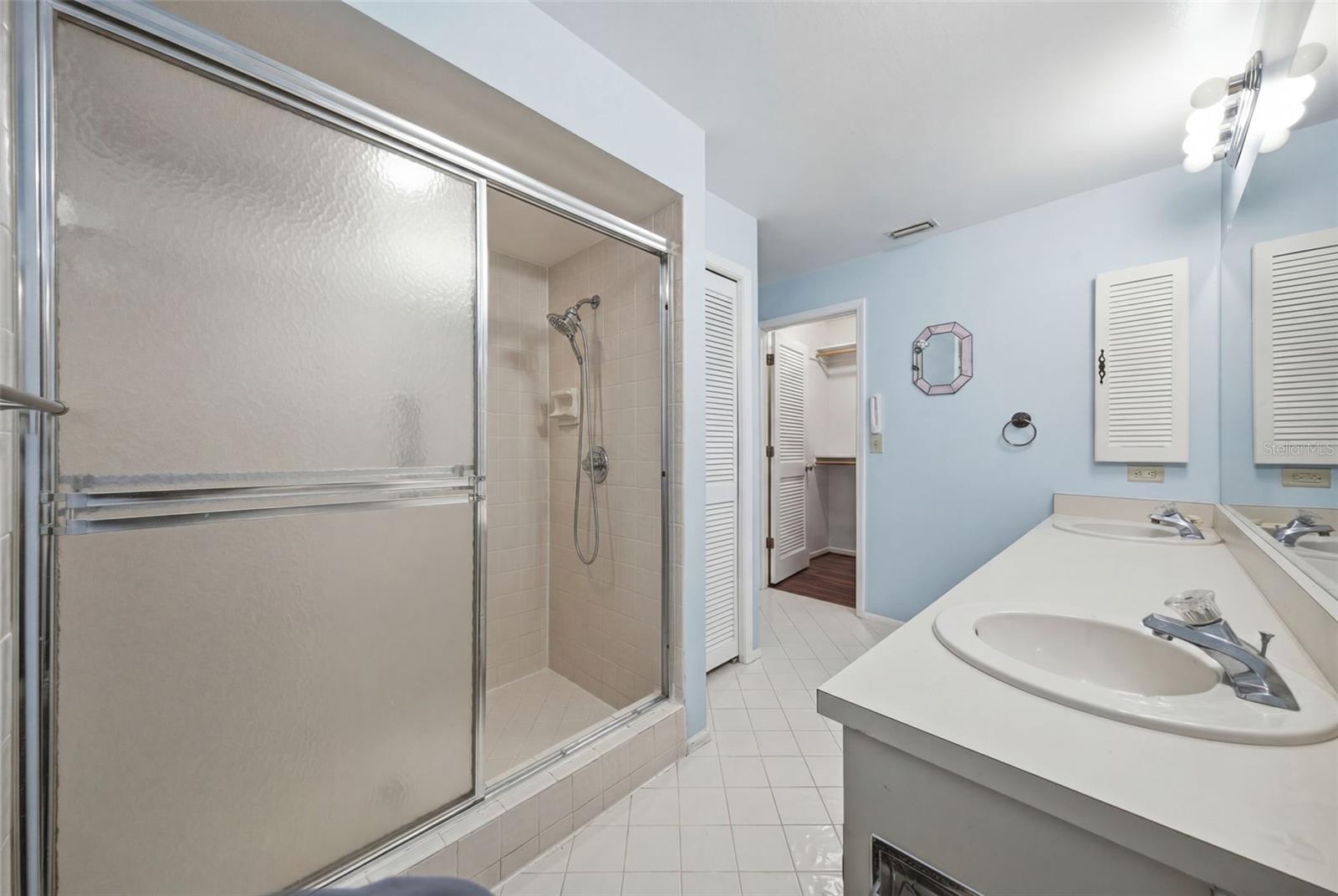3670 IMPERIAL RIDGE PKWY — photo 17