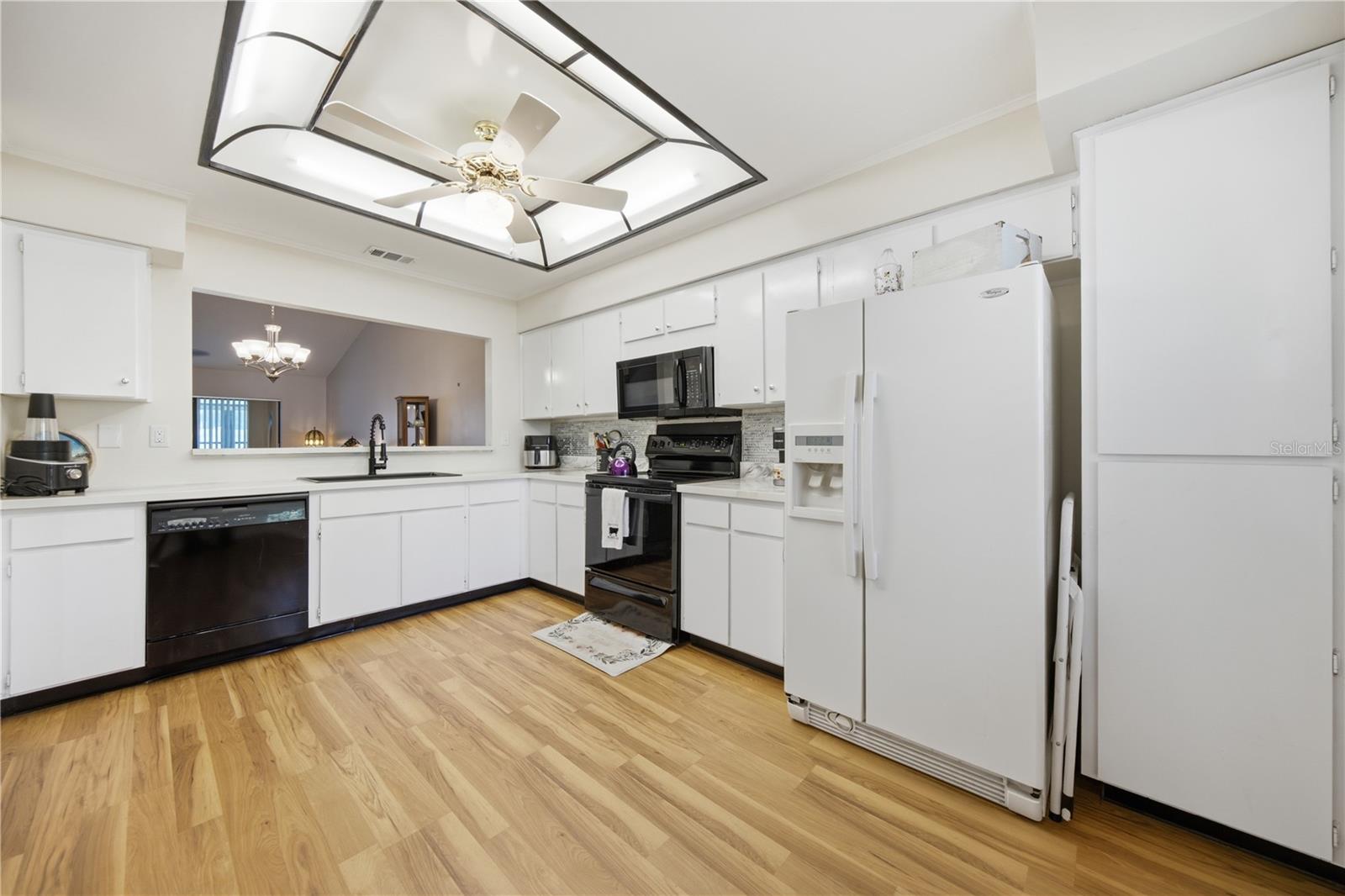 3670 IMPERIAL RIDGE PKWY — photo 6