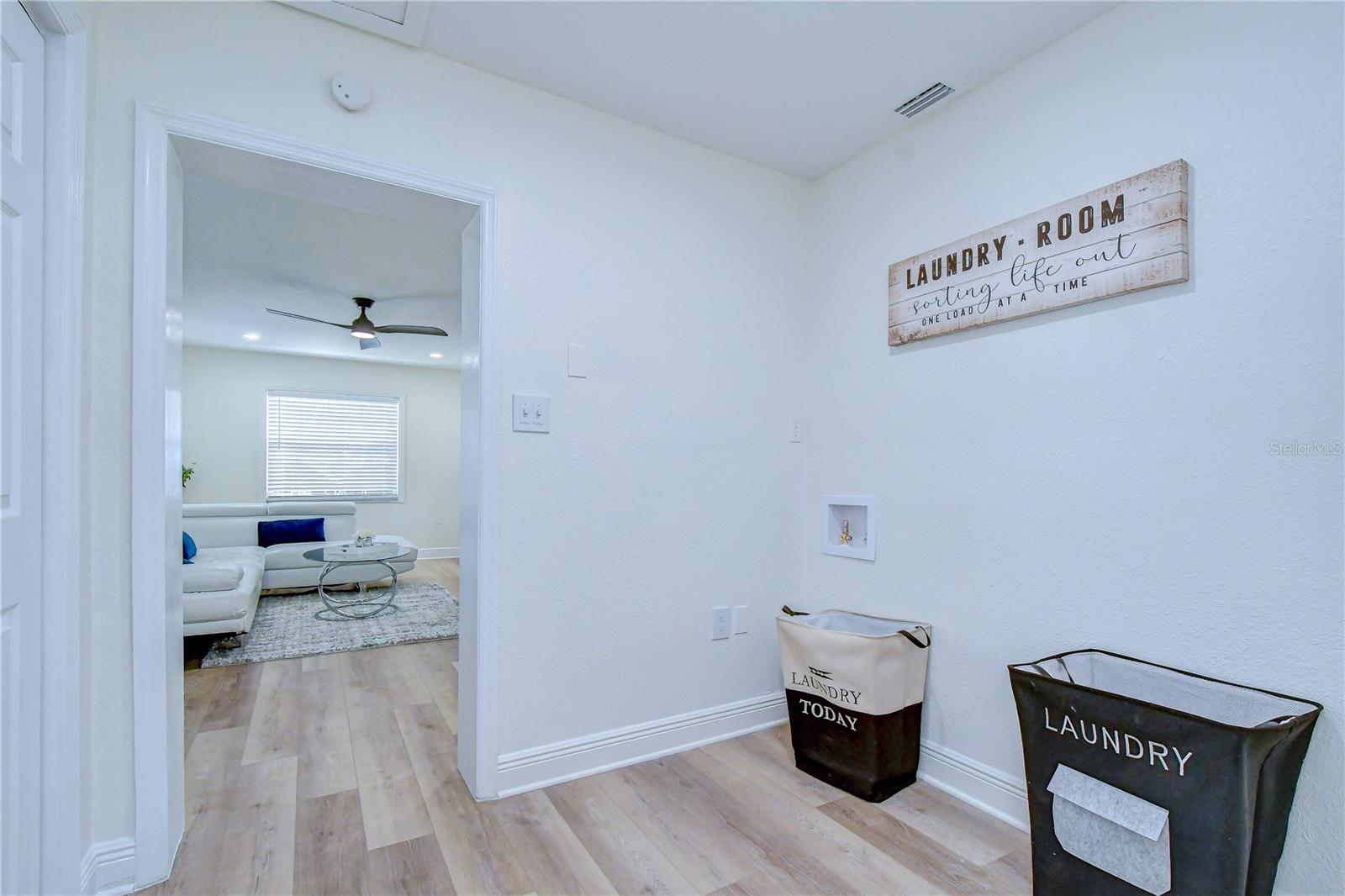2101 W HAMILTON AVE — photo 23