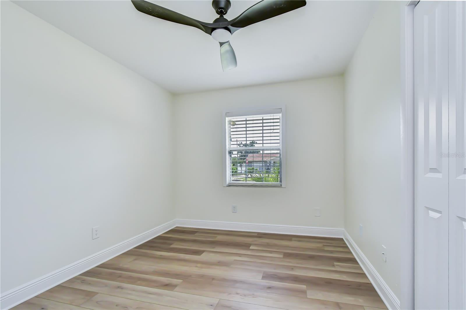 2101 W HAMILTON AVE — photo 13