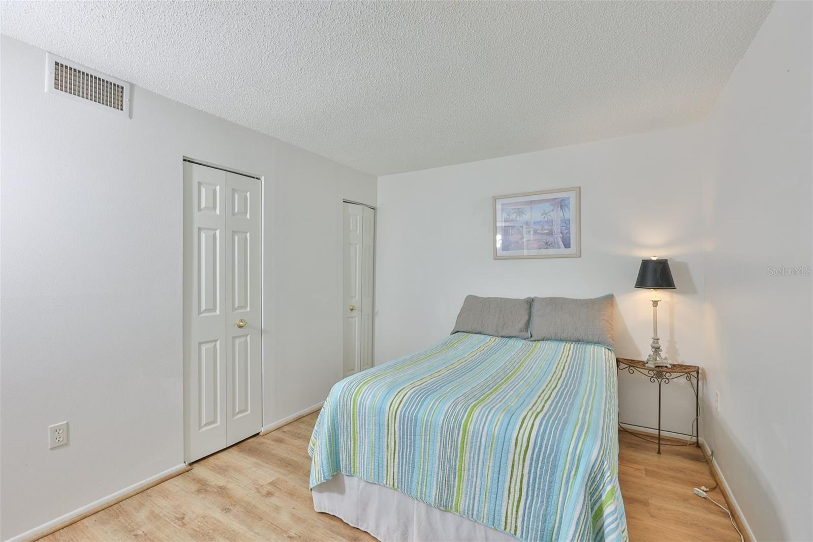 647 WOODLAWN DR #647 — photo 9