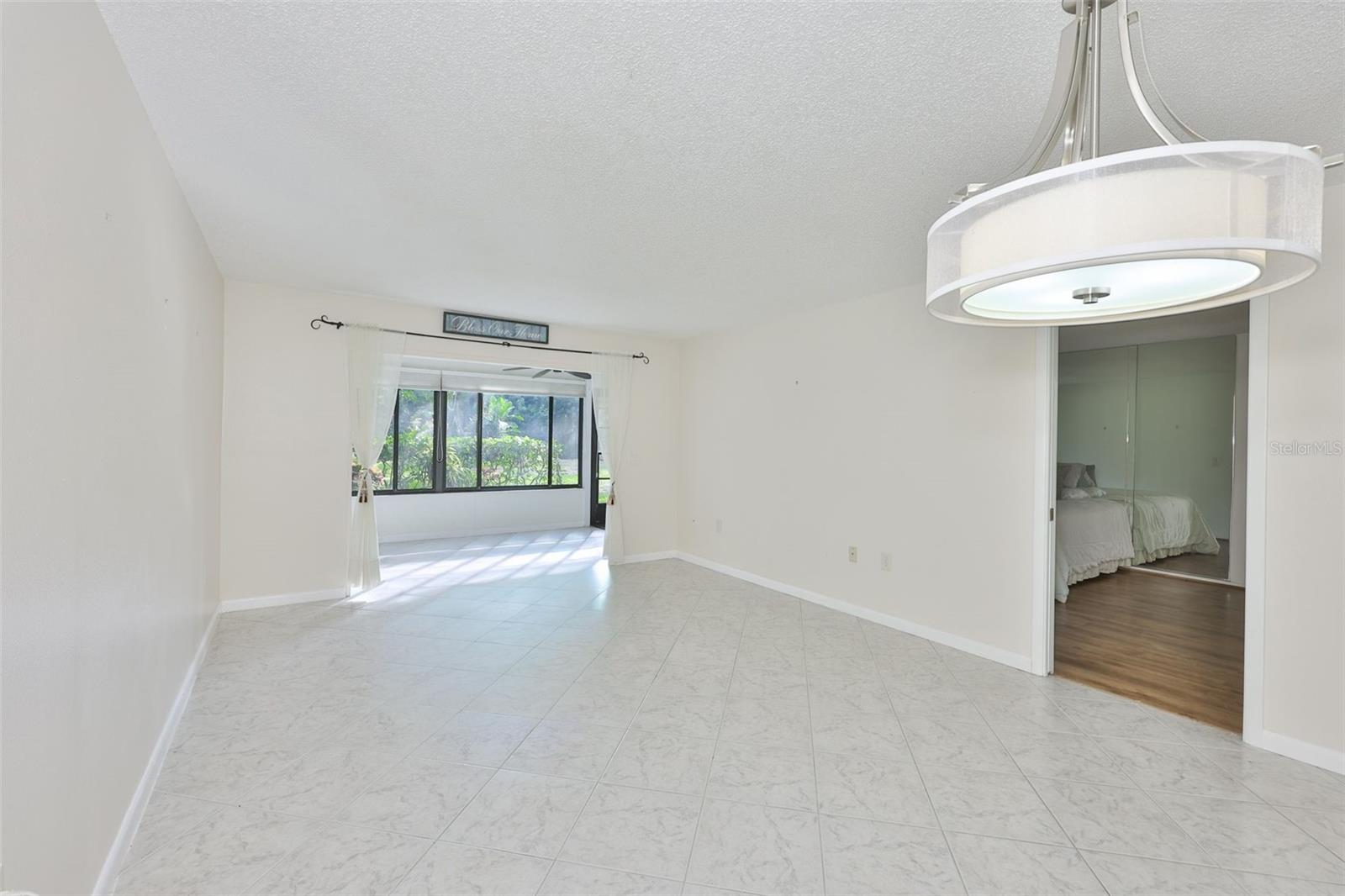 647 WOODLAWN DR #647 — photo 19