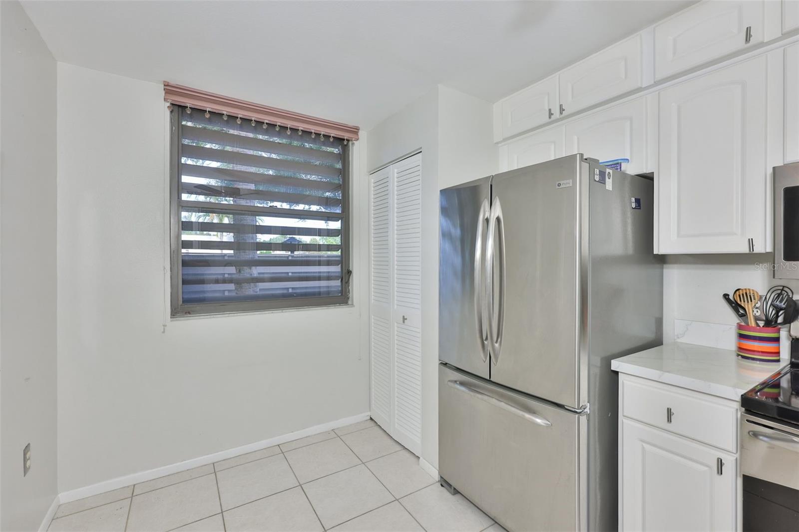 647 WOODLAWN DR #647 — photo 5