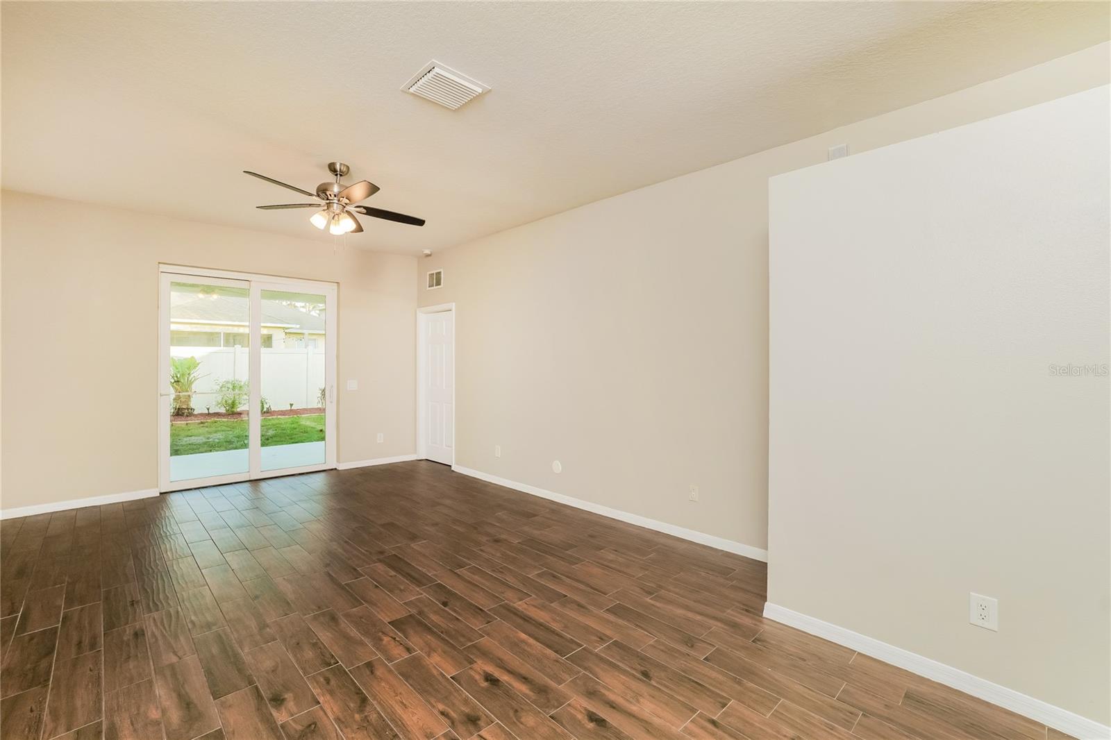 3610 BENERAID ST — photo 3