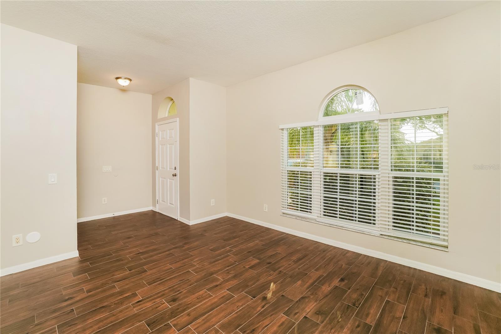 3610 BENERAID ST — photo 2