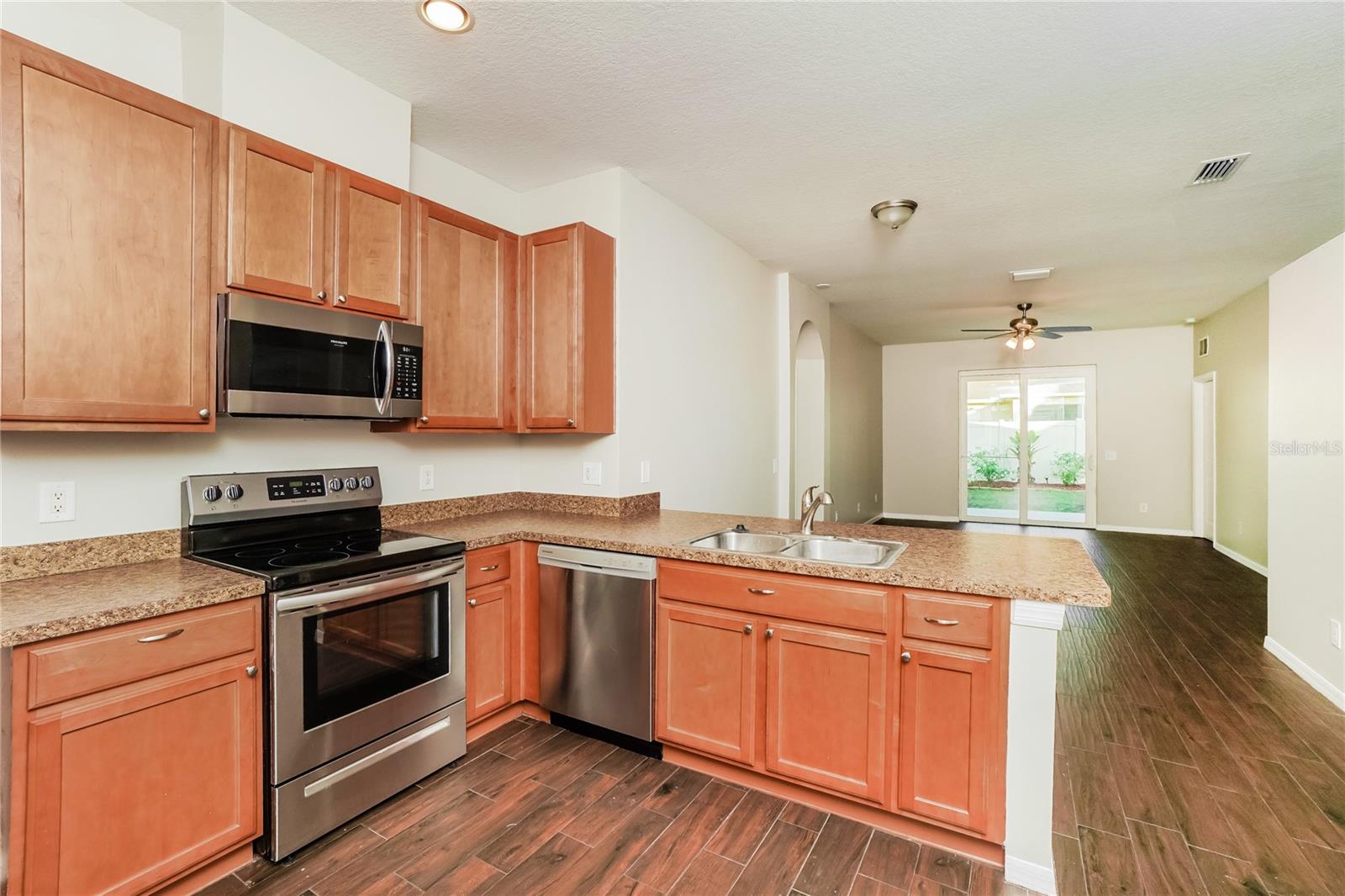 3610 BENERAID ST — photo 4
