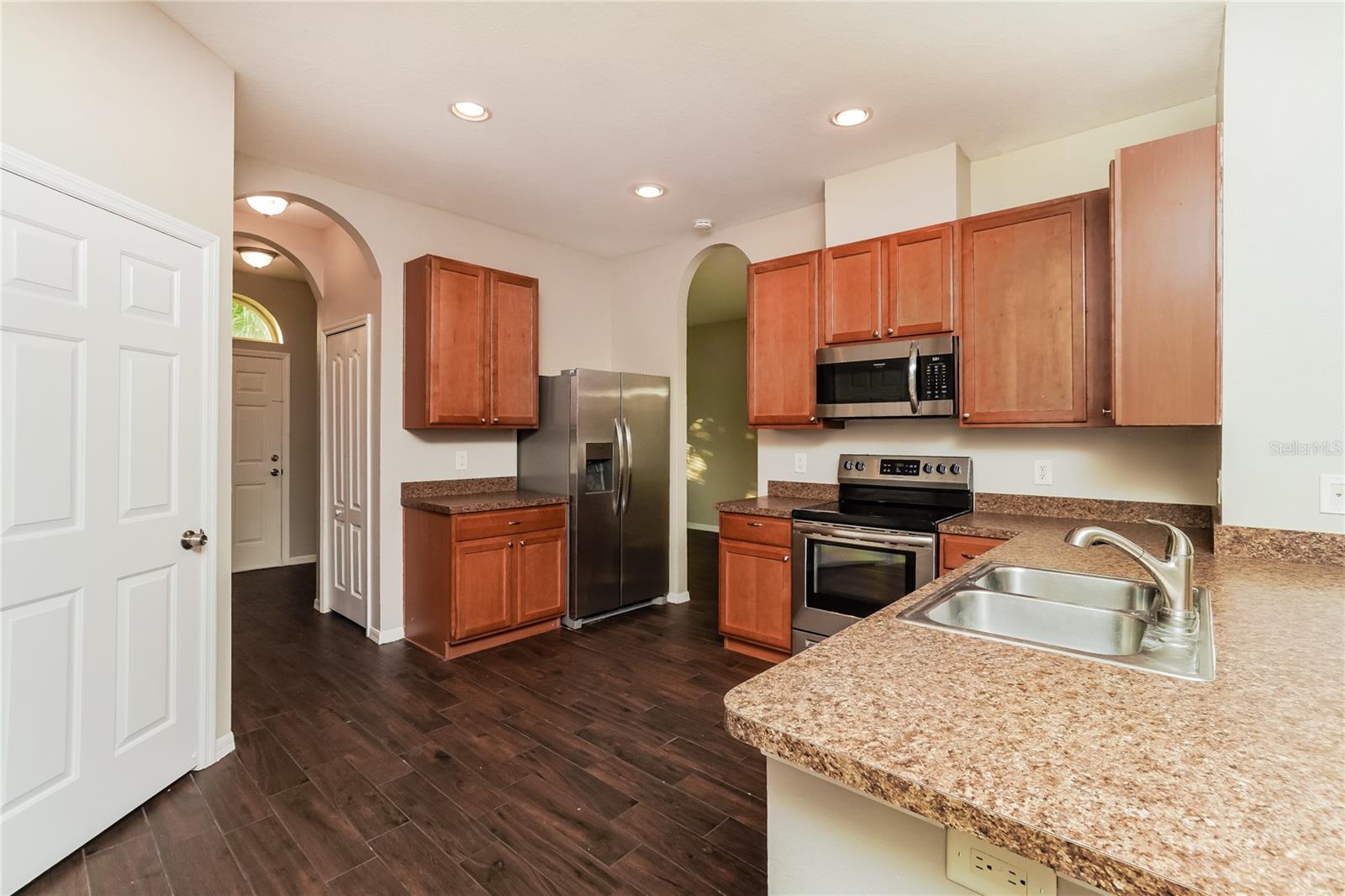 3610 BENERAID ST — photo 5