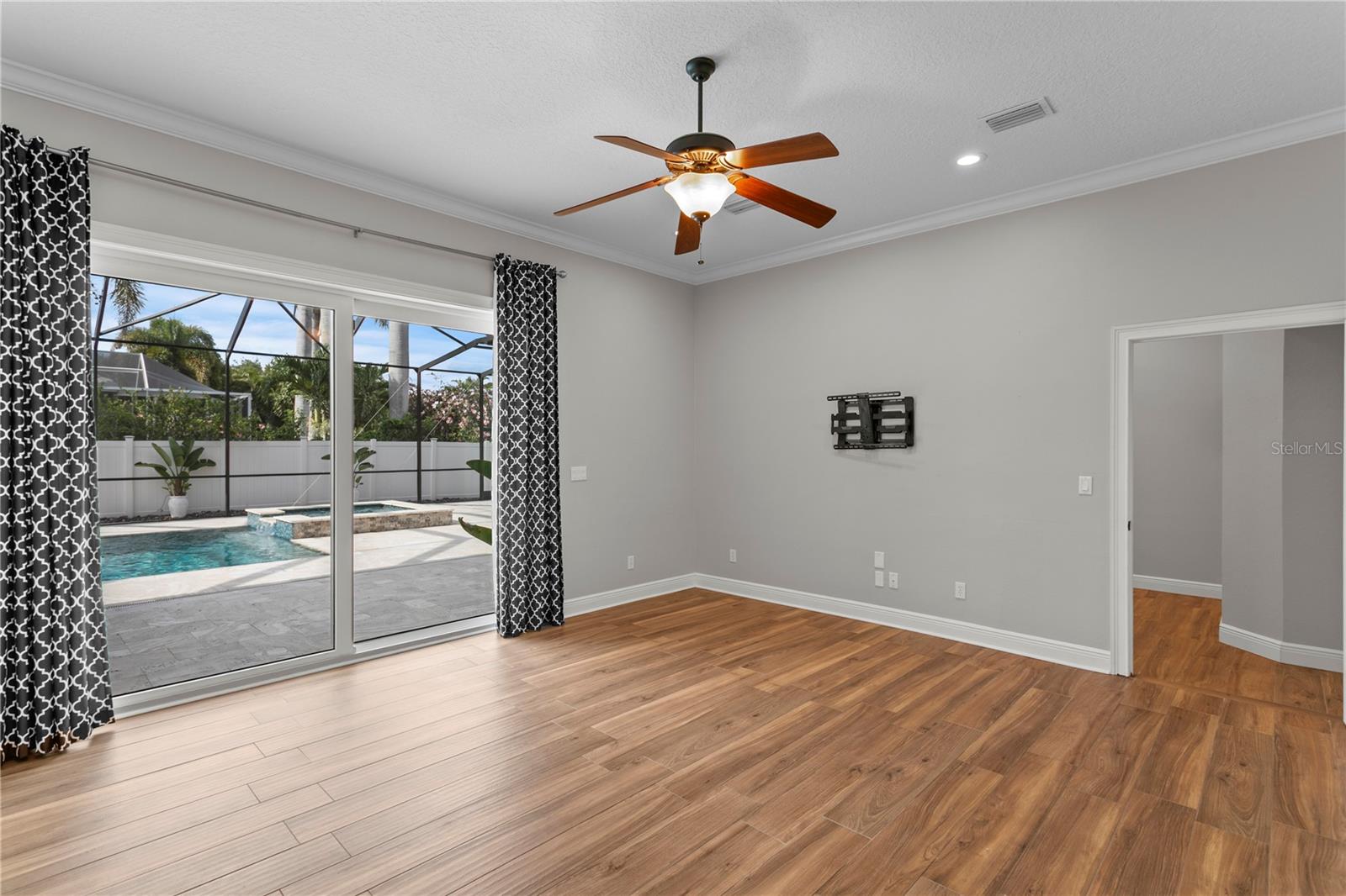1230 DARLINGTON OAK CIR NE — photo 36