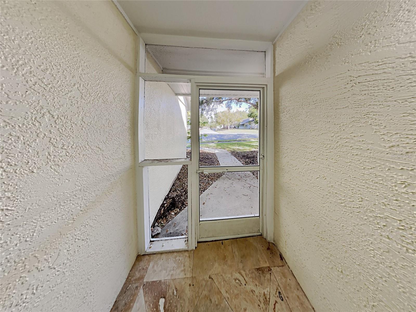 1320 NOELL BLVD — photo 2