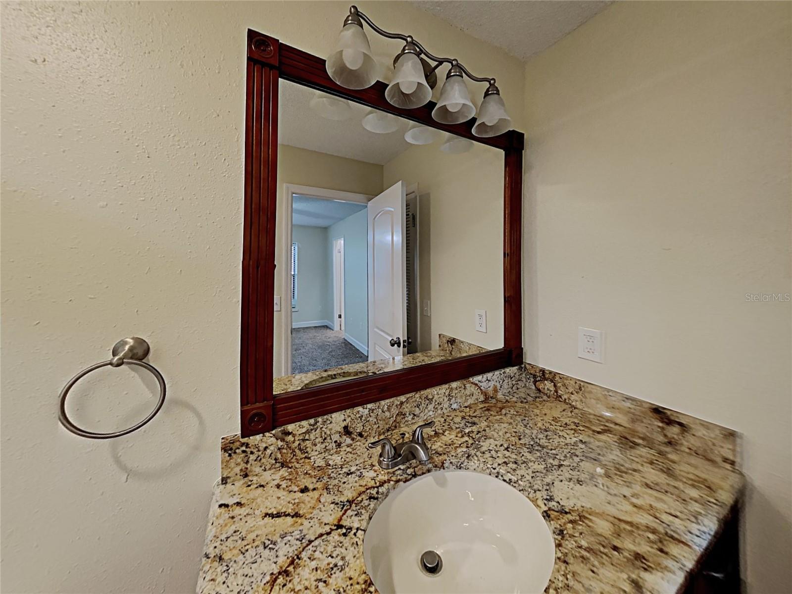 1320 NOELL BLVD — photo 16