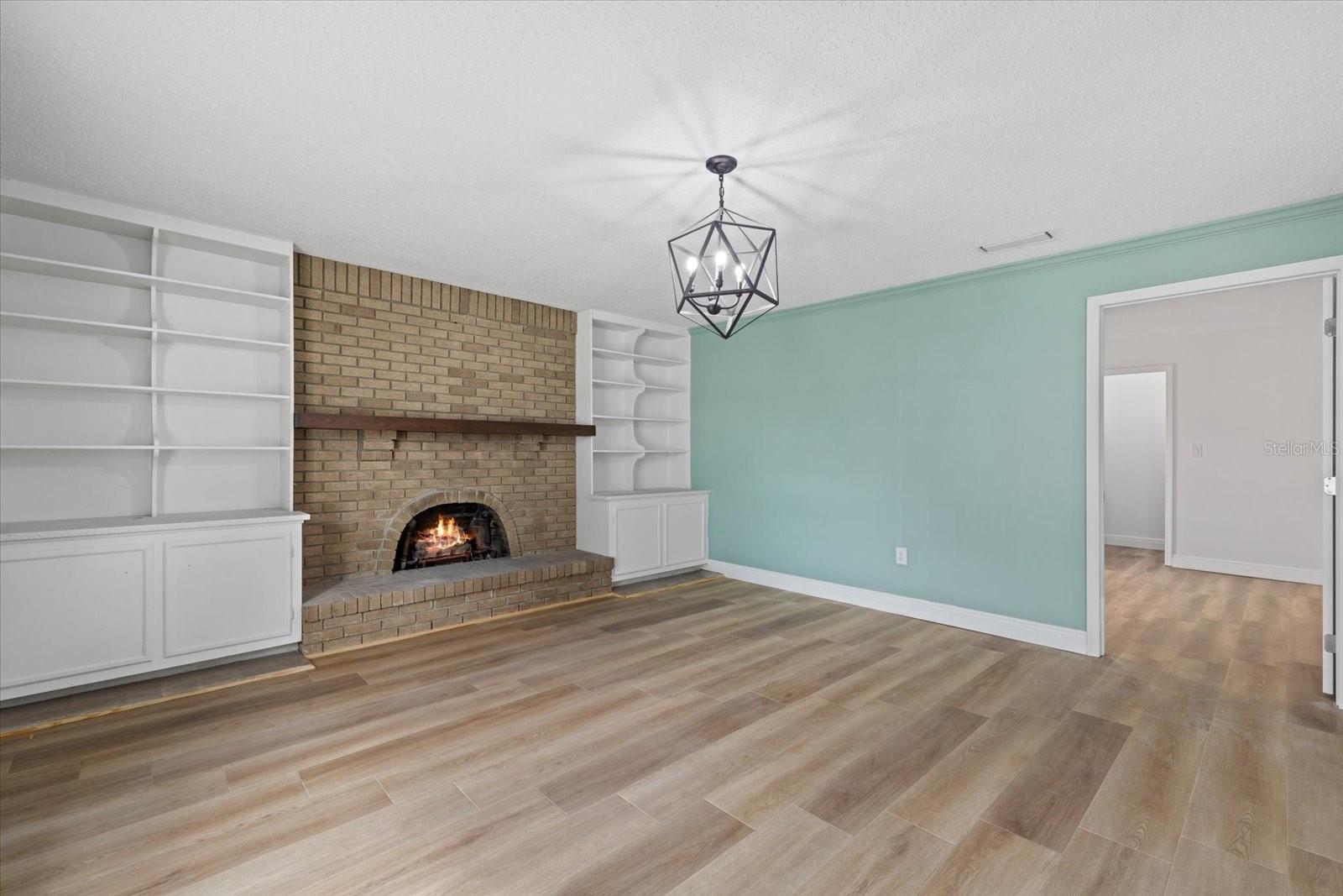 2818 OLYMPIC ST — photo 6