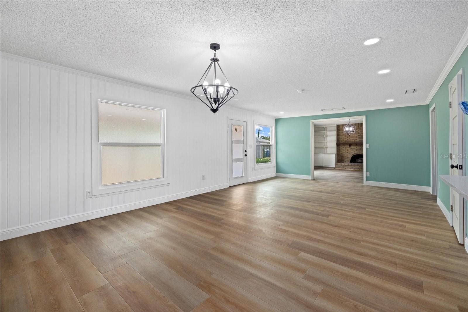 2818 OLYMPIC ST — photo 10
