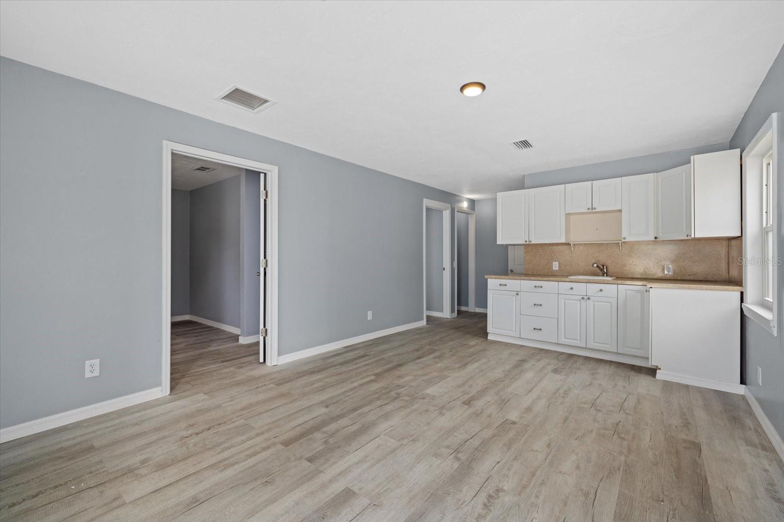 2818 OLYMPIC ST — photo 29