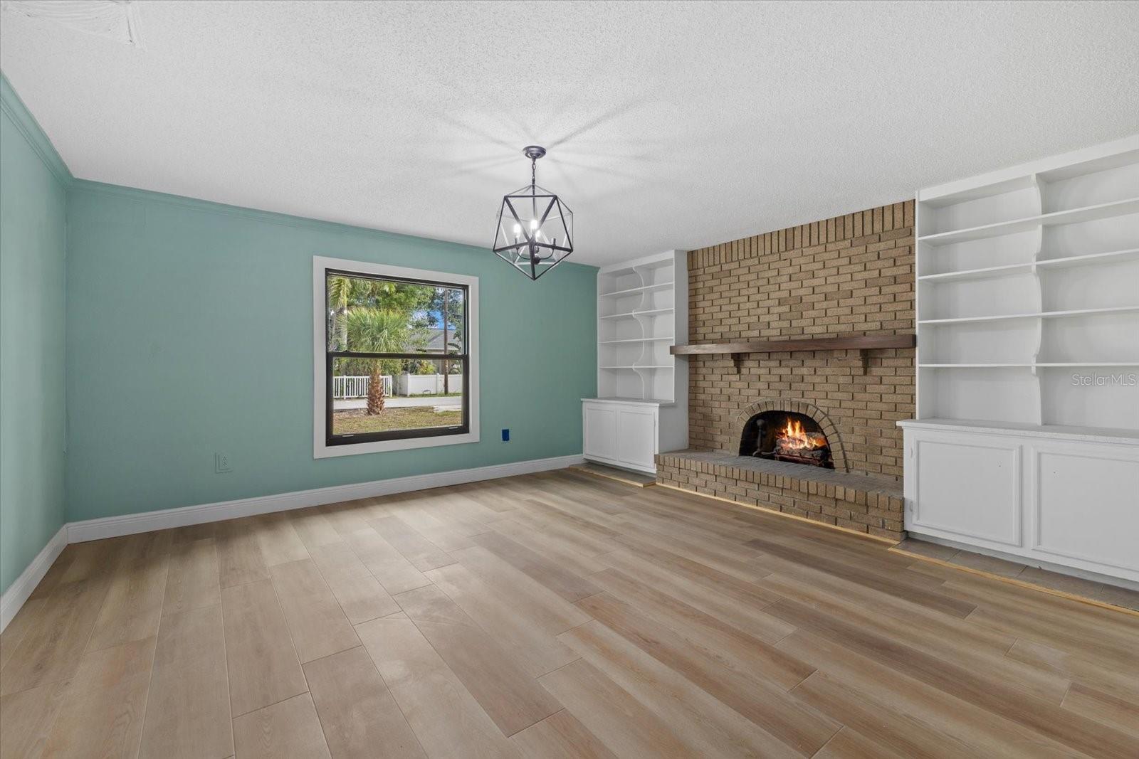 2818 OLYMPIC ST — photo 4