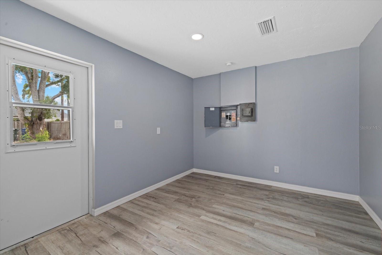 2818 OLYMPIC ST — photo 35