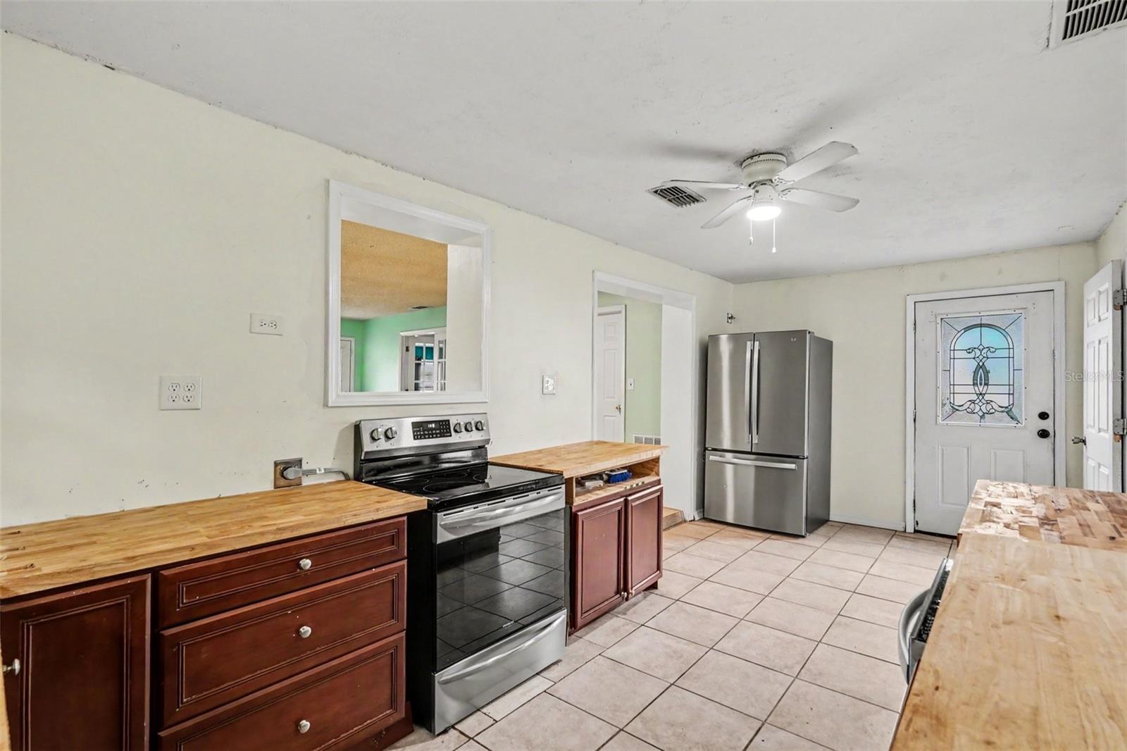7206 ALAFIA DR — photo 7