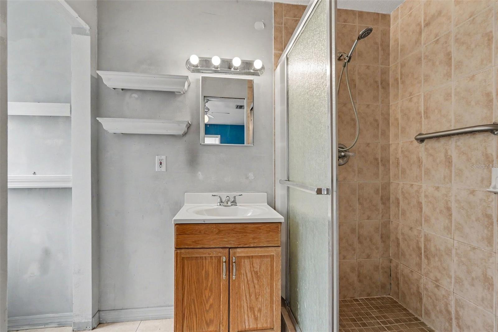 7206 ALAFIA DR — photo 18