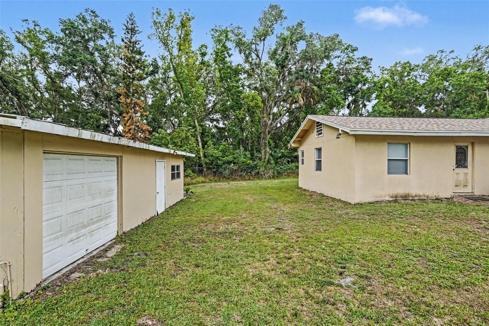 7206 ALAFIA DR — photo 20