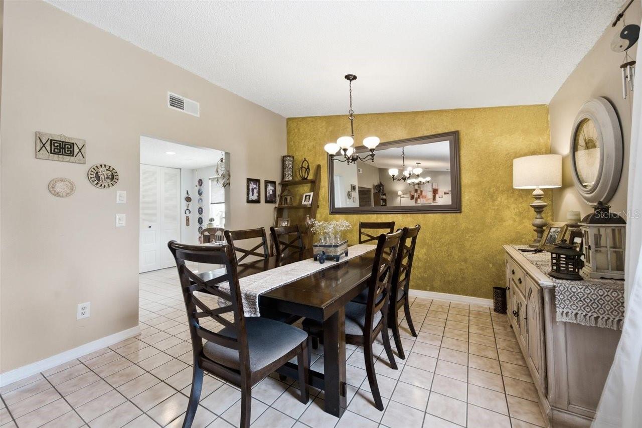 5309 BLACK PINE DR — photo 5