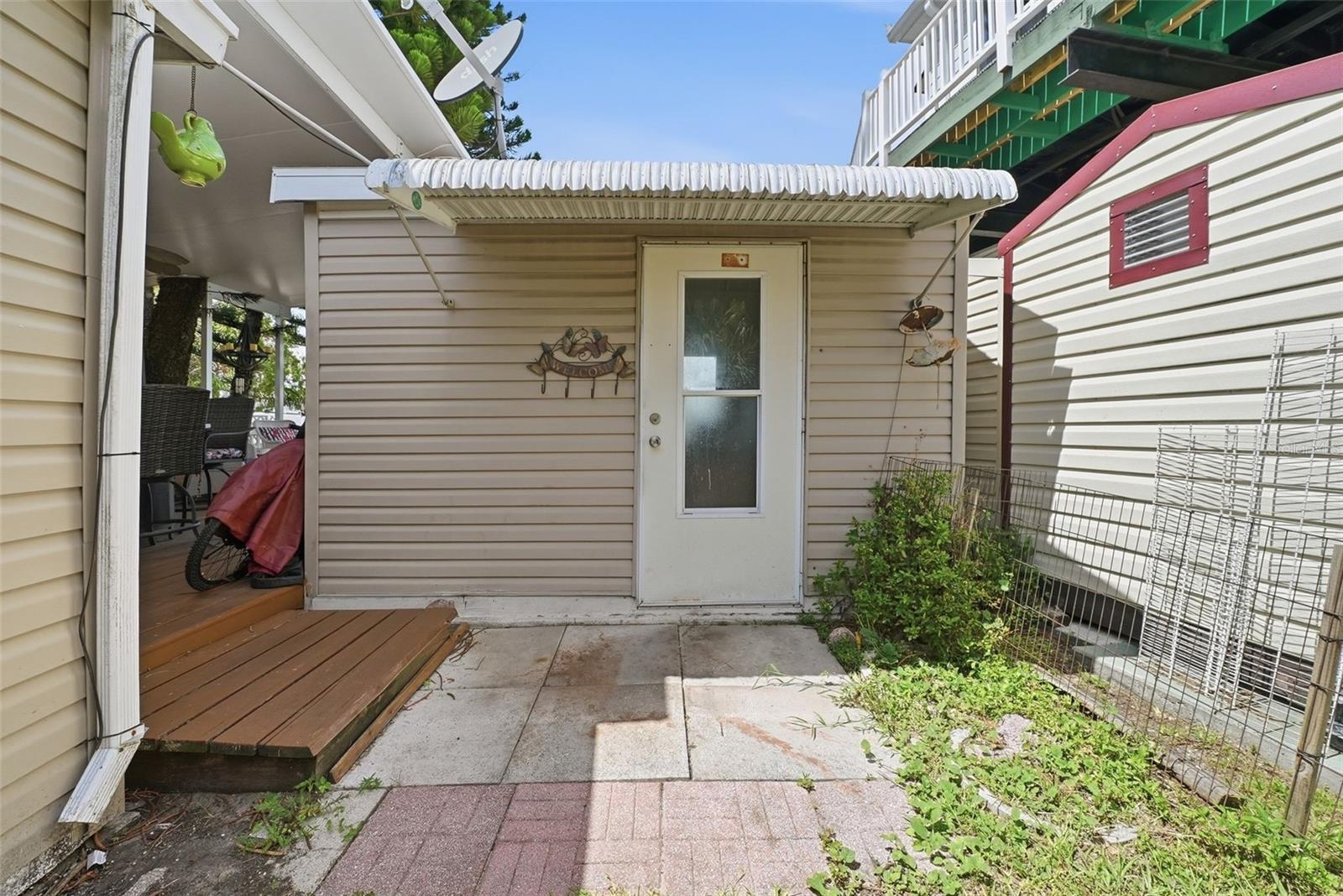 6439 TOWER DR — photo 20