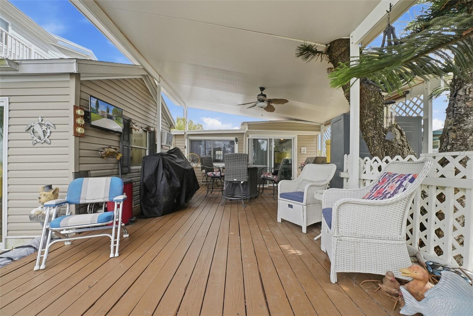 6439 TOWER DR — photo 25