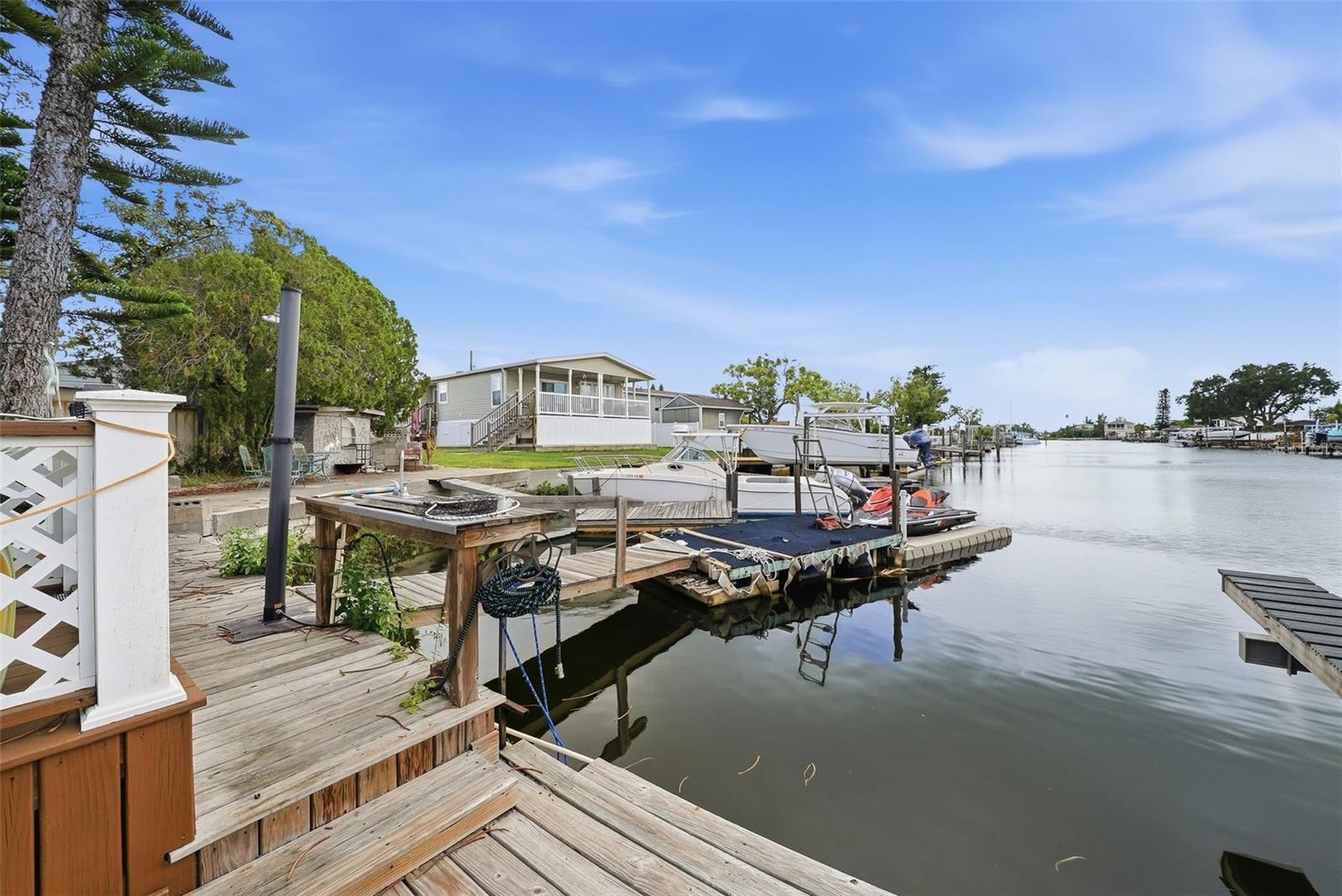 6439 TOWER DR — photo 31