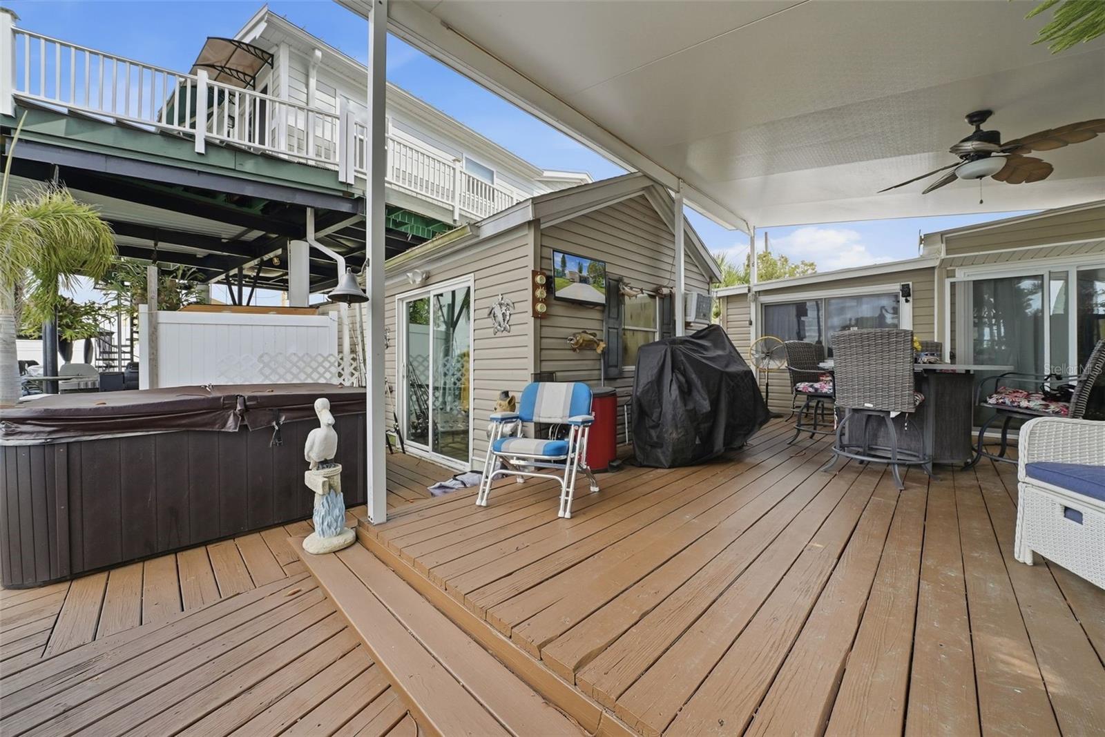 6439 TOWER DR — photo 17
