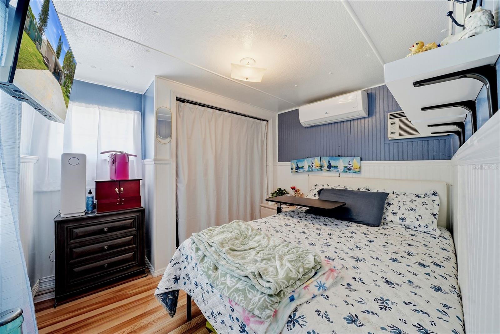 6439 TOWER DR — photo 13