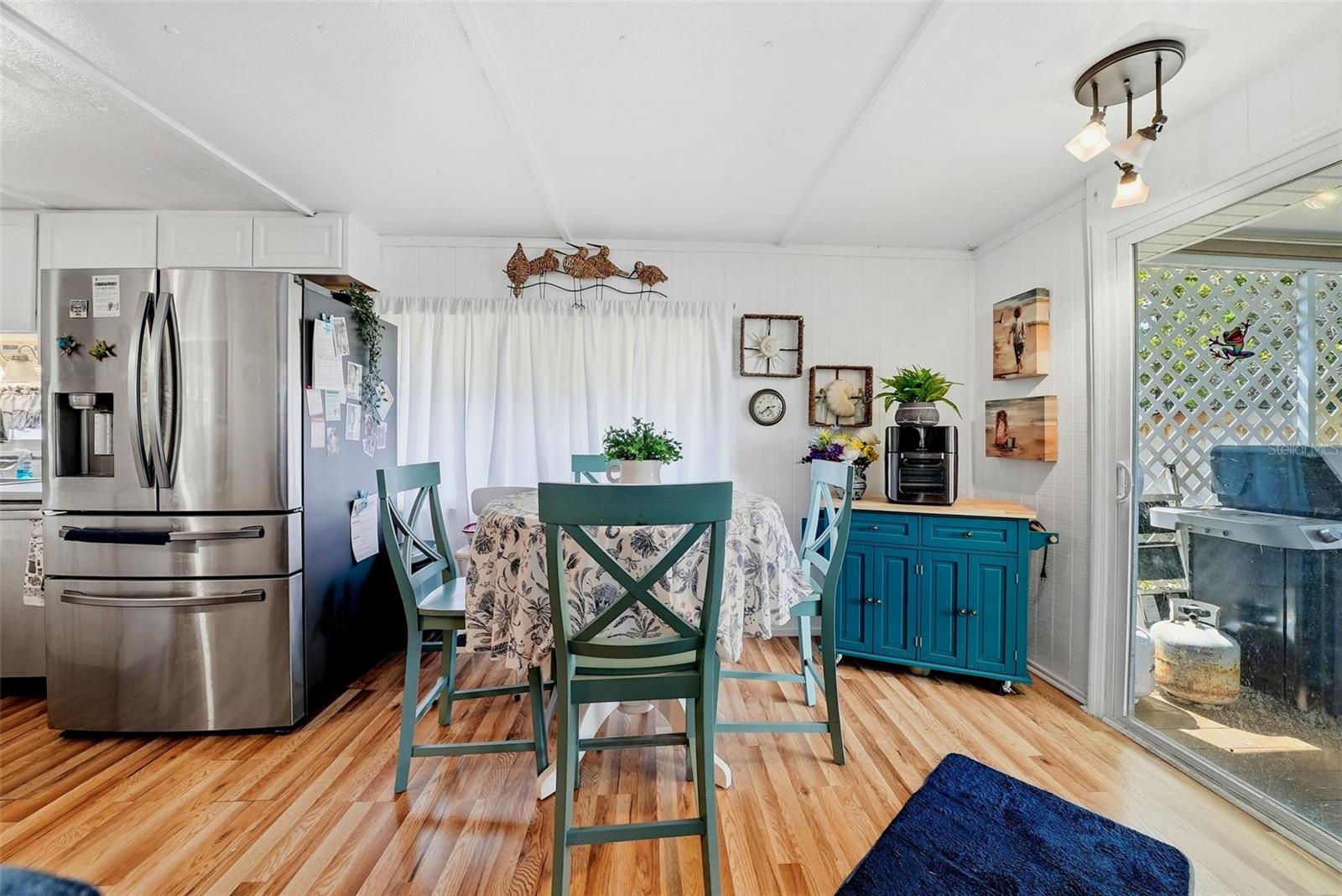 6439 TOWER DR — photo 12