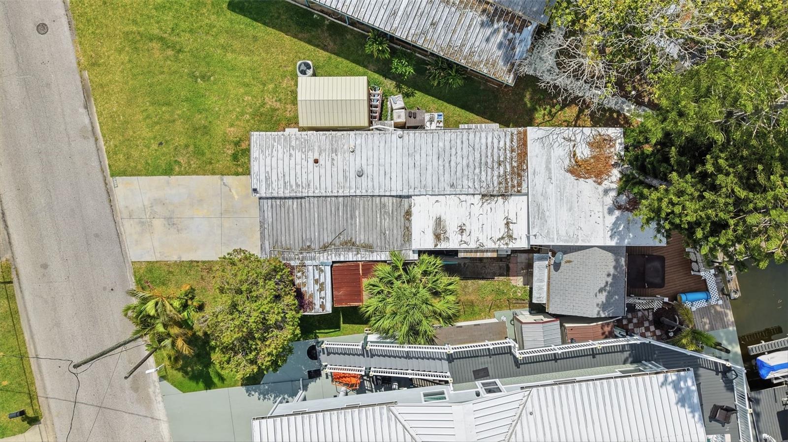 6439 TOWER DR — photo 35