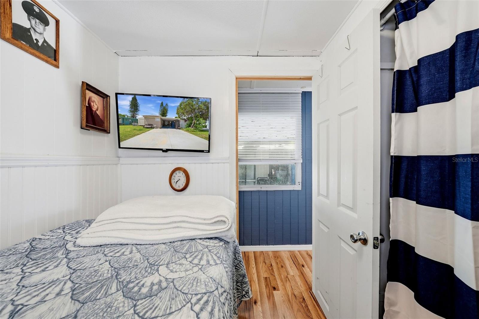 6439 TOWER DR — photo 16