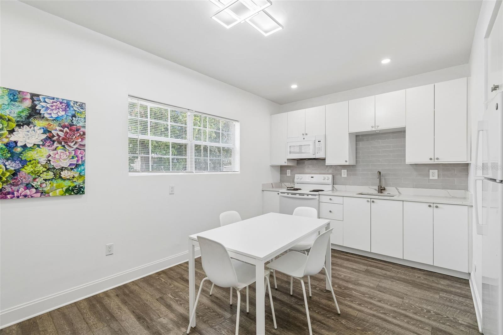 1406 E 23RD AVE — photo 9