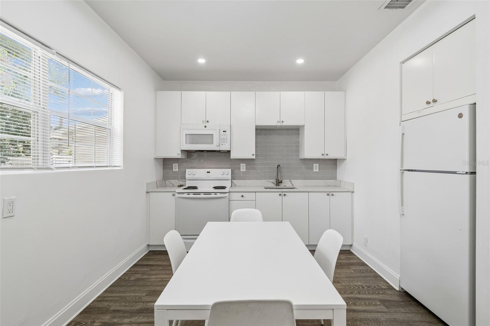 1406 E 23RD AVE — photo 7