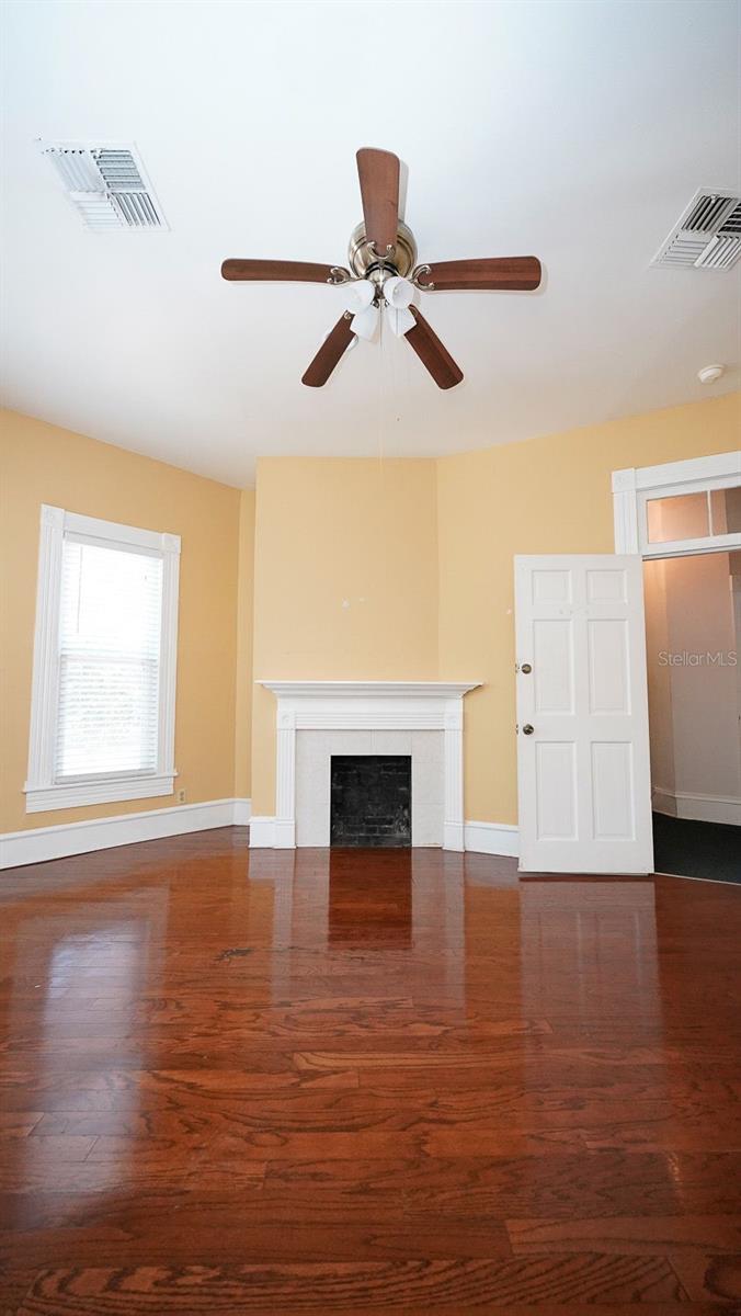 333 S PLANT AVE — photo 11