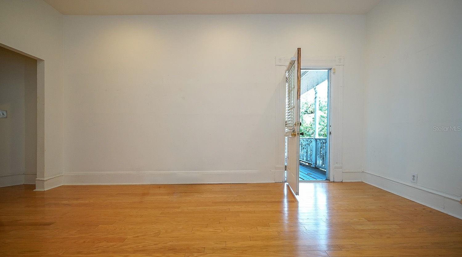 333 S PLANT AVE — photo 31