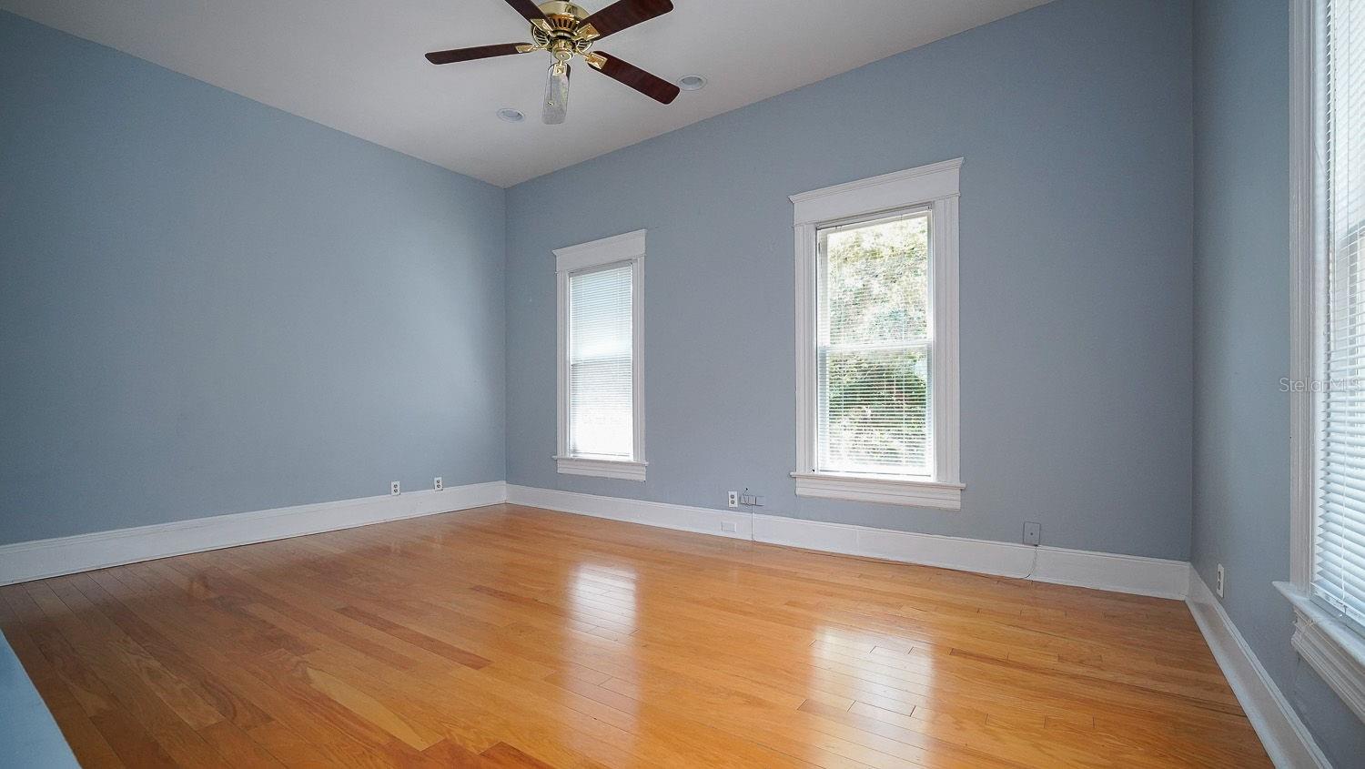 333 S PLANT AVE — photo 21