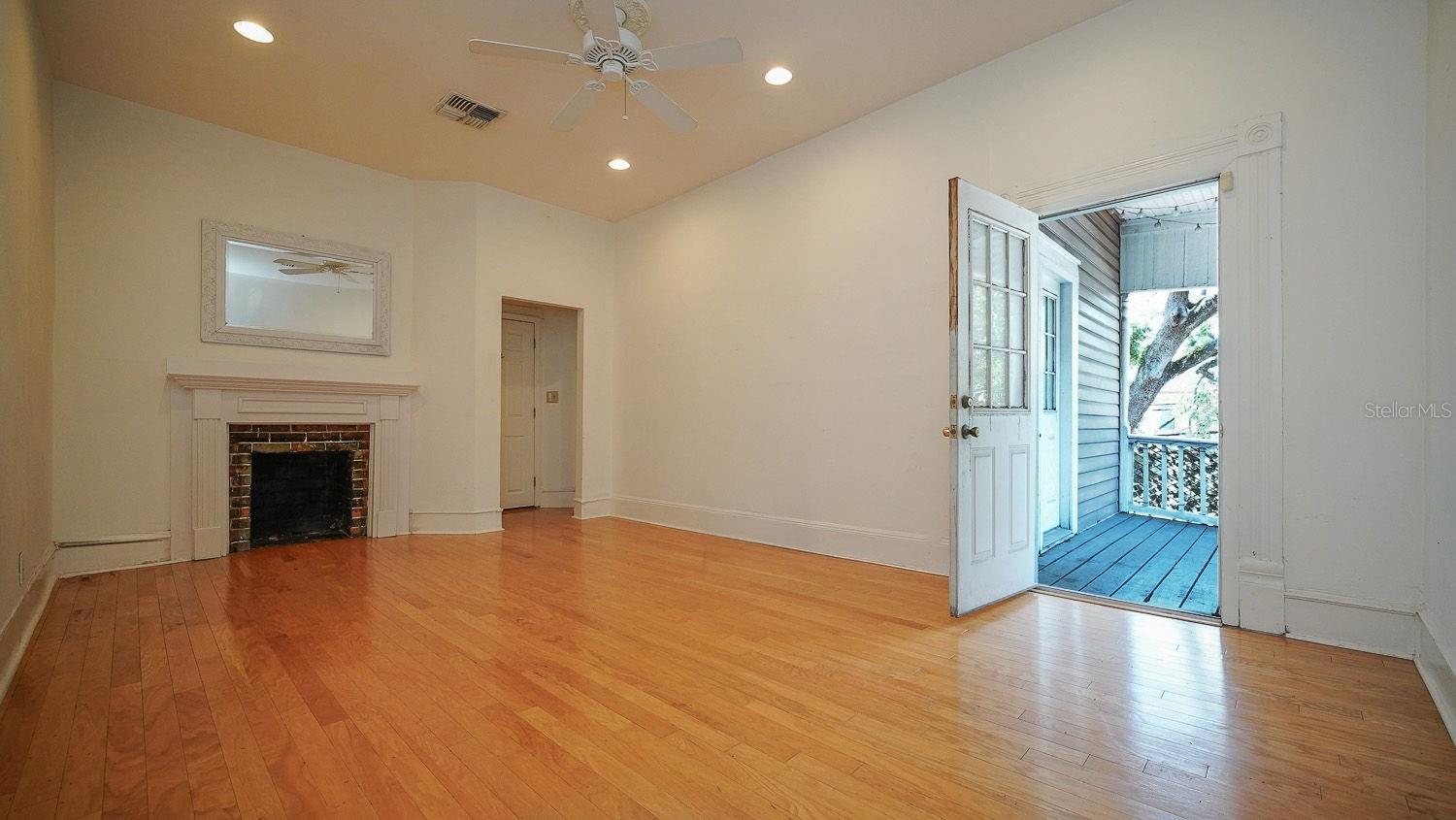 333 S PLANT AVE — photo 29