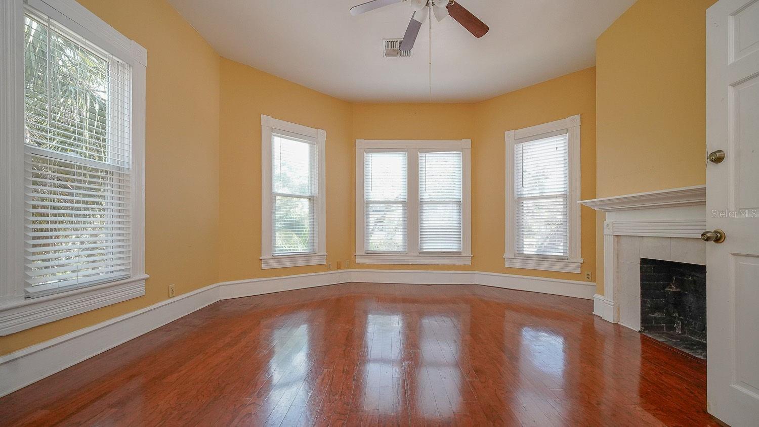 333 S PLANT AVE — photo 6