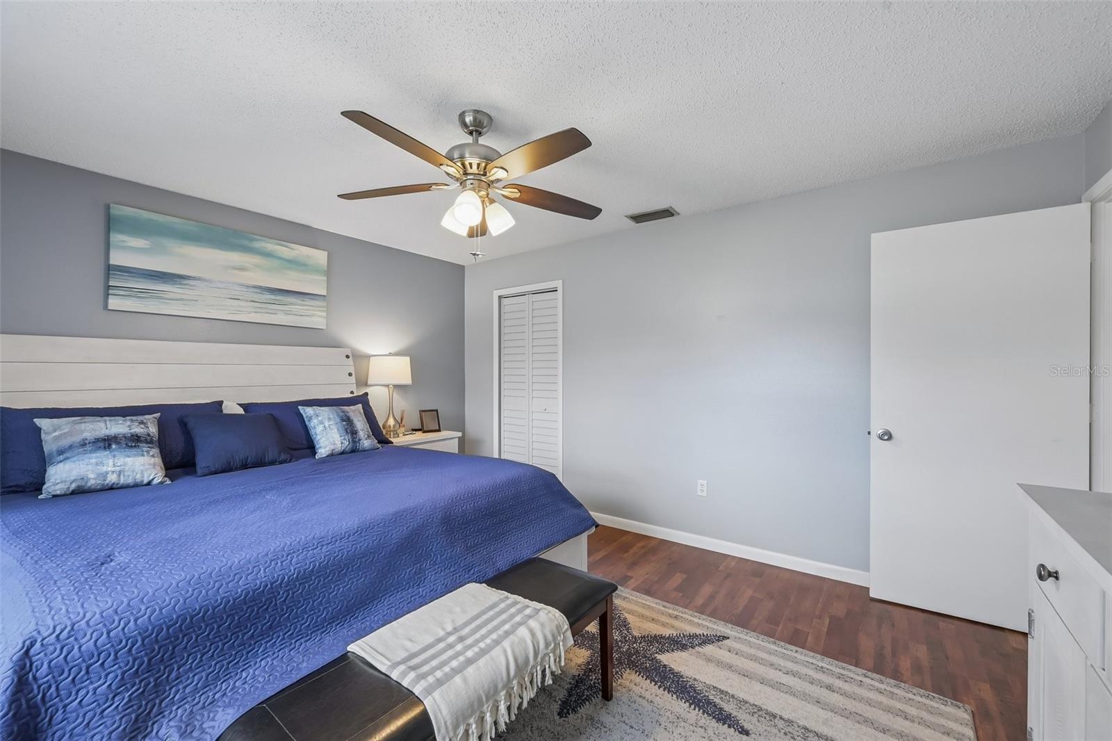 390 301 BLVD W #4D — photo 19