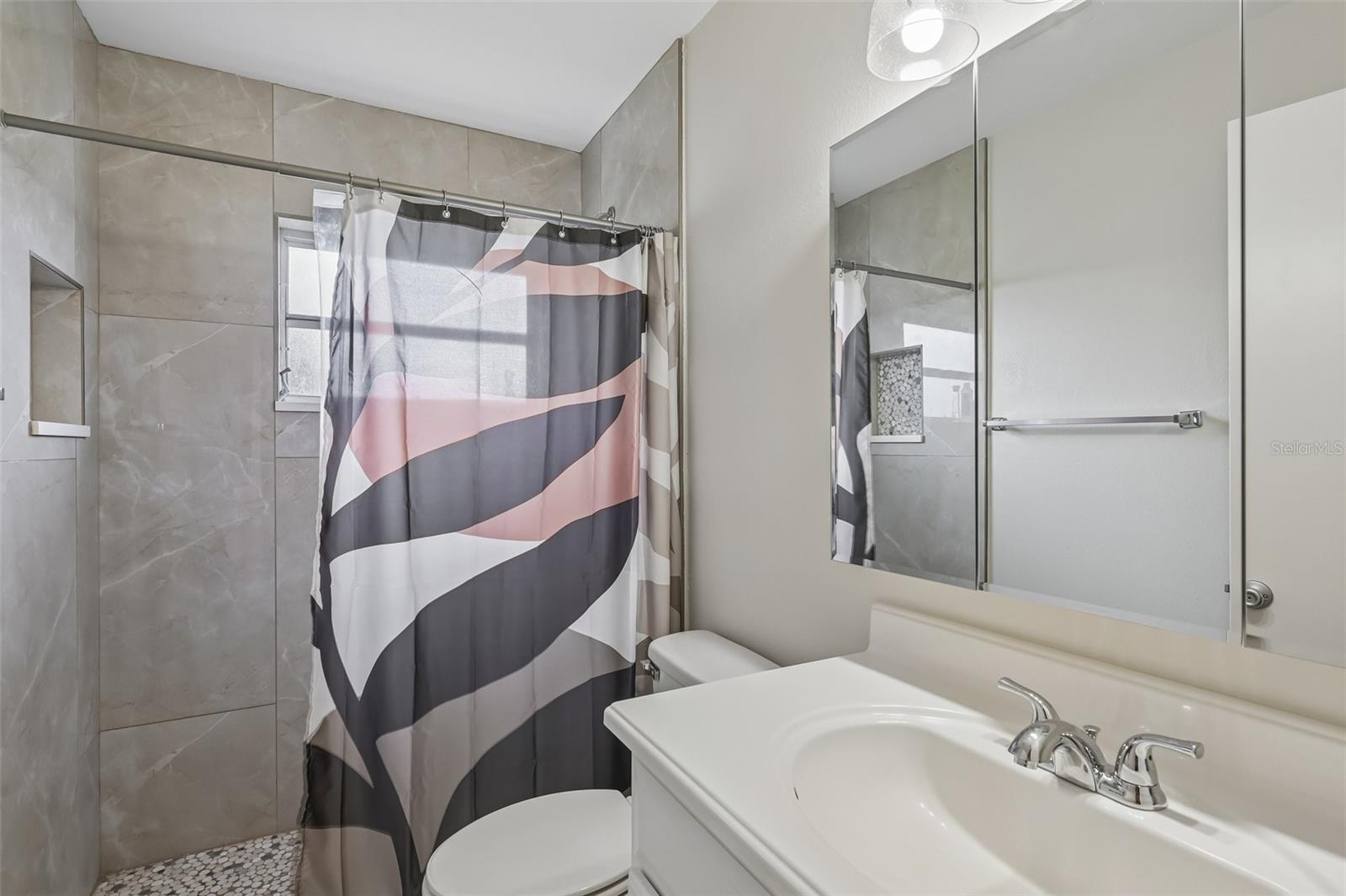 390 301 BLVD W #4D — photo 13