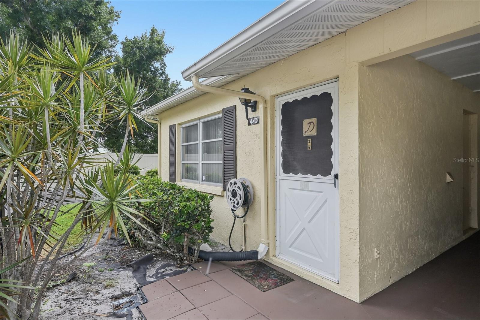 390 301 BLVD W #4D — photo 3