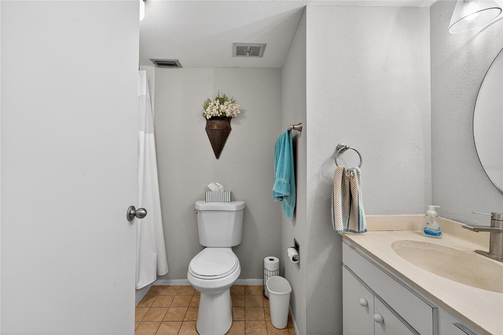 593 LAKESIDE DR #593 — photo 54